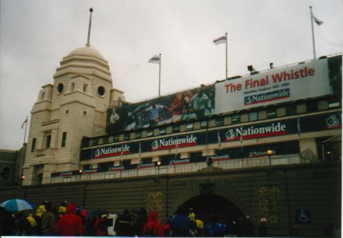 Vorm Wembley-Stadion